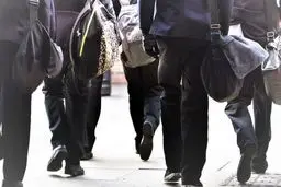 جاماندگان از سال تحصیلی ۹۹؛ نیم میلیون نفر!