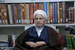 آیت الله صانعی در بیمارستان بستری شد