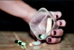 نشانه‌های مهم برای پیشگیری از خودکشی