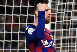 مسی کاپیتان بارسلونا باقی می‌ماند