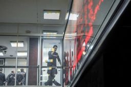 افت ۲.۵ درصدی شاخص بورس / افت ۶۳ درصدی حجم معاملات خرد بازار