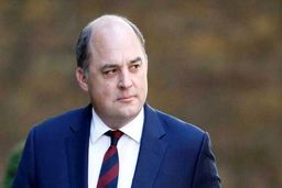 وزیر دفاع انگلیس بدهی کشورش به ایران را تایید کرد