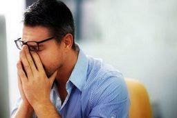 ۷ علامت استرس که به آن‌ها توجه نمی‌کنید