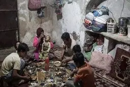 خط فقر در خانواده چهارنفره در سال های ۹۰ تا ۹۸