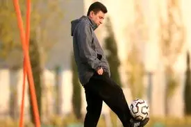 فسخ قرارداد قلعه‌نویی با گل گهر تکذیب شد