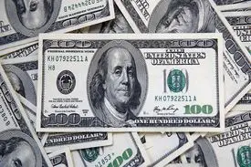 سوداگری با اجاره دلار، سود روزانه ۲۰۰ تا ۳۰۰ هزار تومانی دلالان!