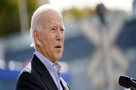 ستاد بایدن انتشار پیام‌ علیه ترامپ را متوقف کرد