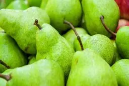 گلابی آمریکایی و چینی در سبد خریداران ایرانی!