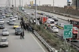 برخورد با توقف در حاشیه بزرگراه‌ها
