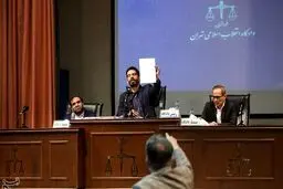 جلسه محاکمه محمد امامی| وکیل امامی: اولین جایی که باید سراغش می‌رفتید بانک مرکزی بود!
