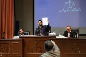 جلسه محاکمه محمد امامی| وکیل امامی: اولین جایی که باید سراغش می‌رفتید بانک مرکزی بود!