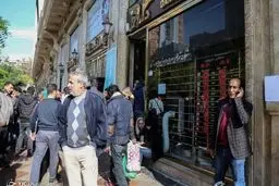 فروش کدملی برای دریافت دلار اوج گرفت! / سود ۴ میلیونی با نوسانات دلار در یک روز!