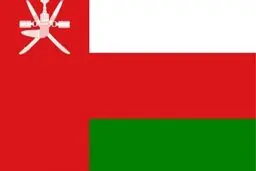 کمک نیروی دریایی ارتش عُمان به یک لنج ایرانی