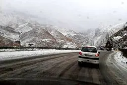 بارش برف و باران در جاده‌های ۱۴ استان کشور