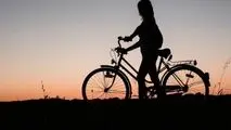 بازداشت دختر دوچرخه‌سوار بدون حجاب!