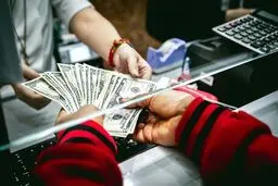 آیا دلار ۲۰ هزار تومانی تبدیل به واقعیت می‌شود؟