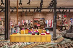چرا لاکچری‌بازی؟