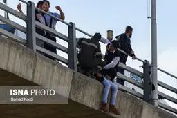 انصراف جوان کرجی از خودکشی + تصاویر