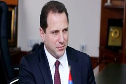 وزیر دفاع ارمنستان استعفا کرد