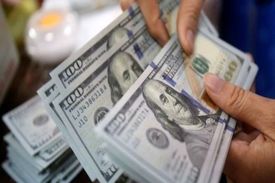 صرافی‌ بانکها نرخ ارز را کاهش دادند