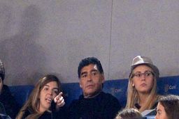 دختران مارادونا از ارث محروم شده اند