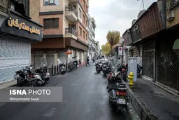 مغازه‌های بسته، خیابان‌های باز