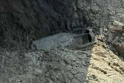 کشف یک بمب ۵۰۰ پوندی به جا مانده از جنگ در پلدختر