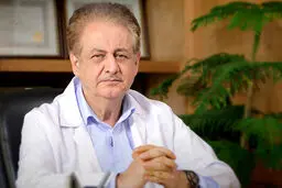 روند کاهش مرگ‌های کرونا تا کی ادامه دارد؟/ تاثیر واکسن آنفلوآنزا بر کاهش عوارض بیماری کرونا