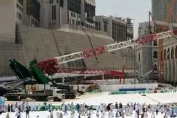 دادگاه عربستان عاملان حادثه «سقوط جرثقیل مکه» را تبرئه کرد