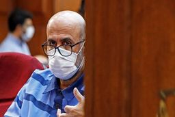 پرونده اکبر طبری در دیوان عالی کشور چه شرایطی دارد؟ / وکیل طبری: از اعلام شعبه رسیدگی‌کننده امتناع می‌کنند