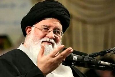 مشکلات معیشتی معلول مدیریت‌های اشرافی است