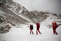 آخرین وضعیت عملیات جستجو در ارتفاعات برفی تهران/ کشف ۴ جسد / آمار مفقودی‌ها بیش از ۱۰ تن