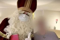 (عکس) بابانوئل کرونایی جان ۱۸ سالمند را گرفت!