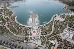 در دریاچه چیتگر تمساح نبود؛ یک‌اردک ماهی بود