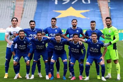 فکری برنده دوئل با قلعه نویی/ استقلال صدرنشین شد