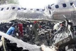 ۴۰ تن گوشت یخ‌زده در هواپیمای ارتش چه می‌کرد؟