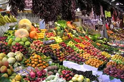 جدیدترین قیمت میوه و صیفی/موز همچنان در اوج