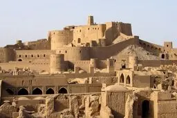 آیا ارگ بازسازی شده بم همان ارگی است که فرو ریخت؟