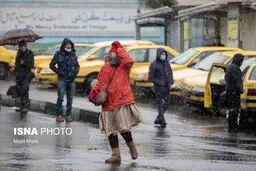 ادامه بارشها در کشور تا شنبه / کاهش کیفیت هوا در کلانشهرها در هفته آتی