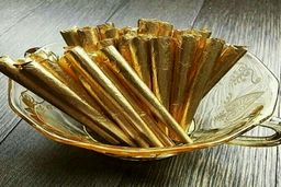 از جعبه سیگار تا باران شکر روی قهوه/ لاکچری‌های عجیب!