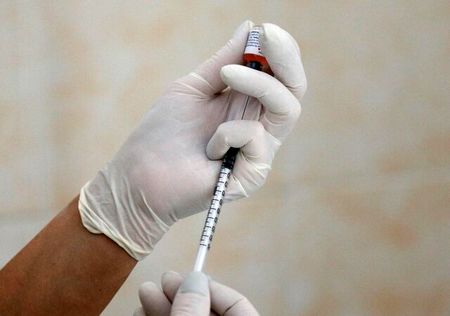 صدور مجوز آزمایش انسانی دومین واکسن ایرانی کرونا / تکنولوژی ساخت، متفاوت از واکسن اول