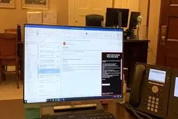 اف بی آی فروش لپ تاپ ربوده شده پلوسی به روسیه را بررسی می کند