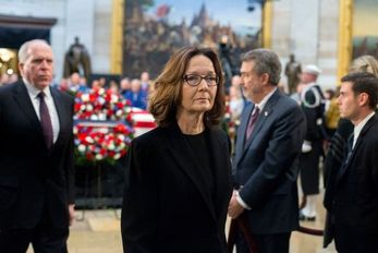 رئیس سیا استعفا کرد