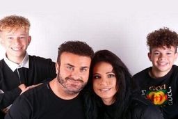 درآمدزایی میلیونی زوج جوان از ریزش موی خود