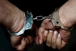 دزد بدشانس در کانال کولر گیر افتاد