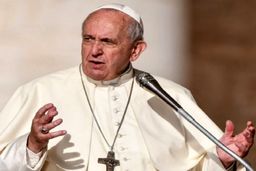 پاپ به‌علت بیماری سخنرانی سالانه خود را به هیئت دیپلماتیک واگذار کرد