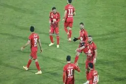 پهلوان بهترین بازیکن زمین، ریگی بالاترین نمره استقلال