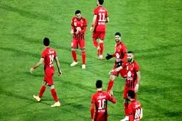 پهلوان بهترین بازیکن زمین، ریگی بالاترین نمره استقلال