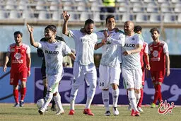 اولین شکست فصل پرسپولیس در اراک رقم خورد