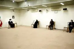 خانواده شهید فخری زاده با رهبر انقلاب دیدار کردند